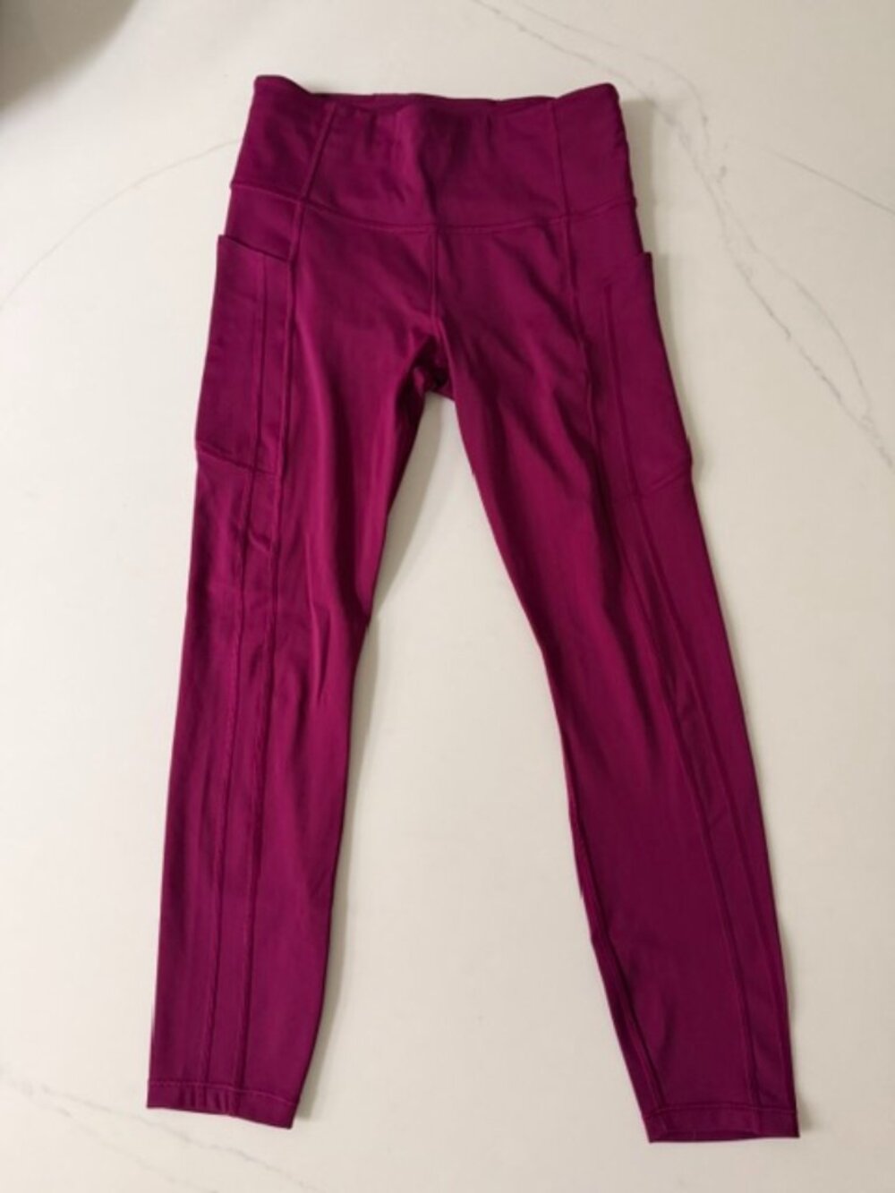 Athleta Salutation Stash leggings size small